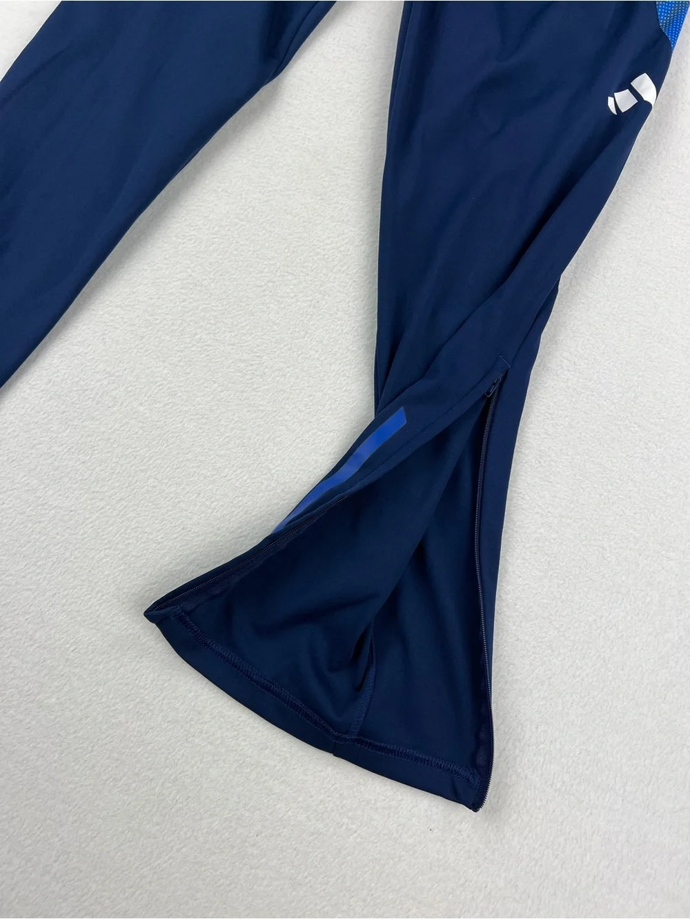 adidas lightweight performance